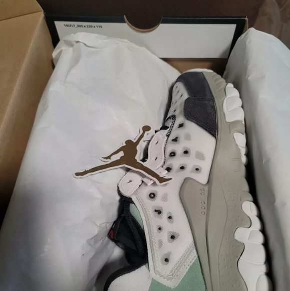 Jordan delta 2 size 6.5Y - Picture 10 of 11